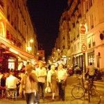 barrio latino de noche en Paris