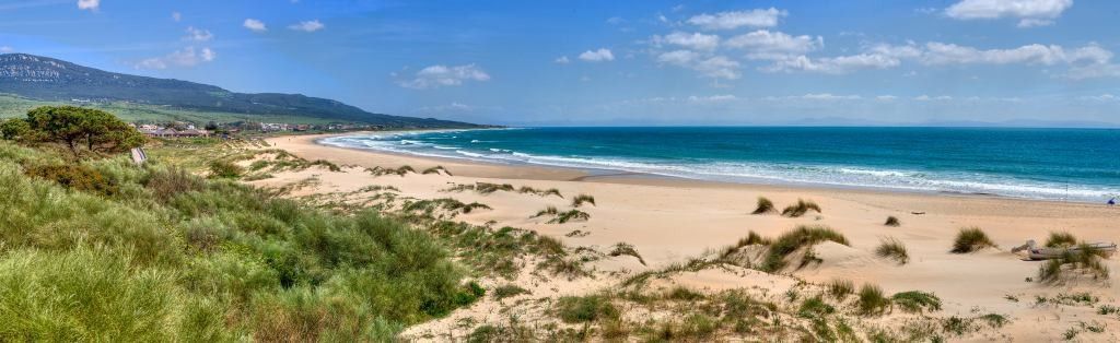 Panorámica de la playa de Bolonia