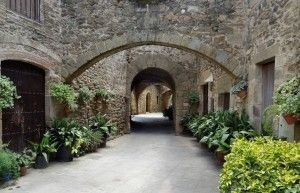 Monells