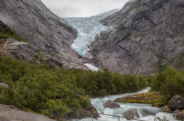 El glaciar Briksdal