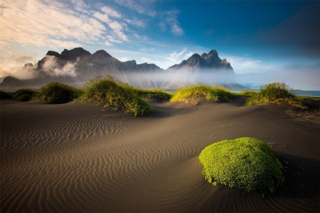 Playa Enigmática de la Impresionante Islandia