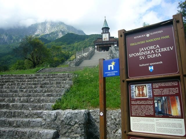 Iglesia de Javorca en Eslovenia