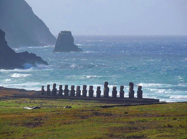 Moai en la Isla de Pascua