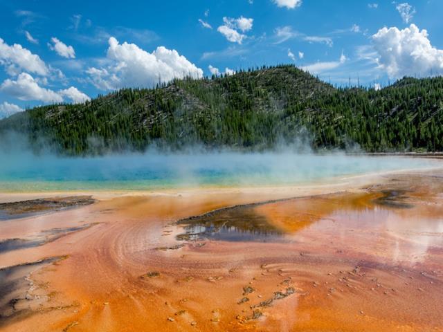 El parque Nacional de Yellowstone, Wyoming, Estados Unidos