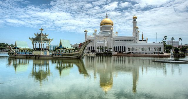 Sultan Omar Ali Saifuddien Mezquita Brunei