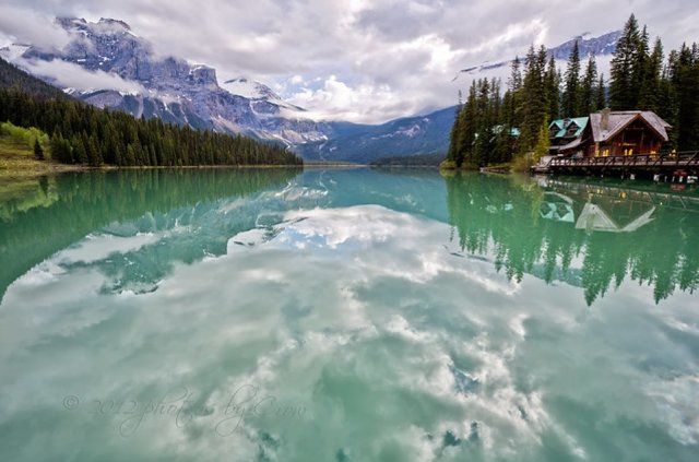 Lago Esmeralda (Canadá)