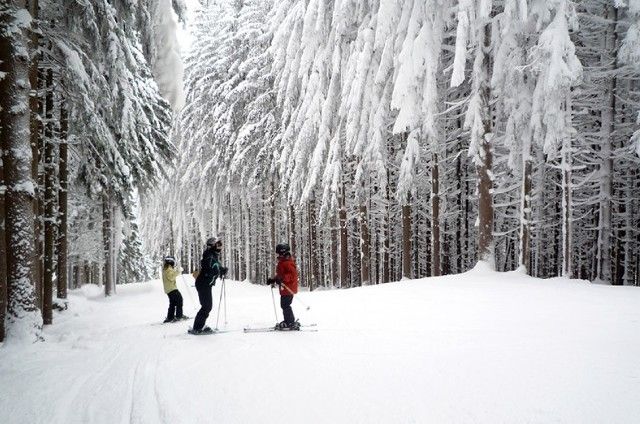 Esquiando en Holiday Valley (Nueva York)