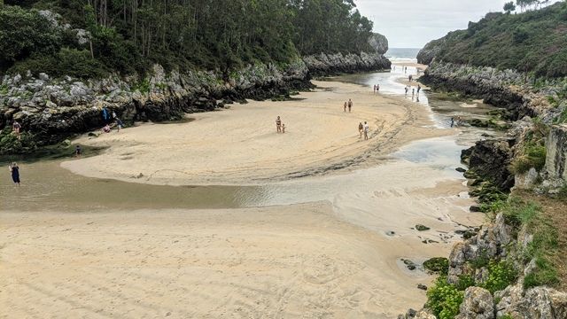 Playa de Guadamía (marea Baja)