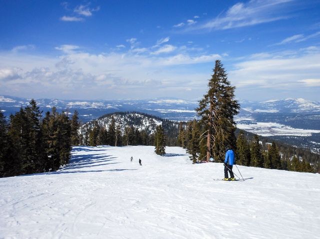 Esquiando en Northstar (California)