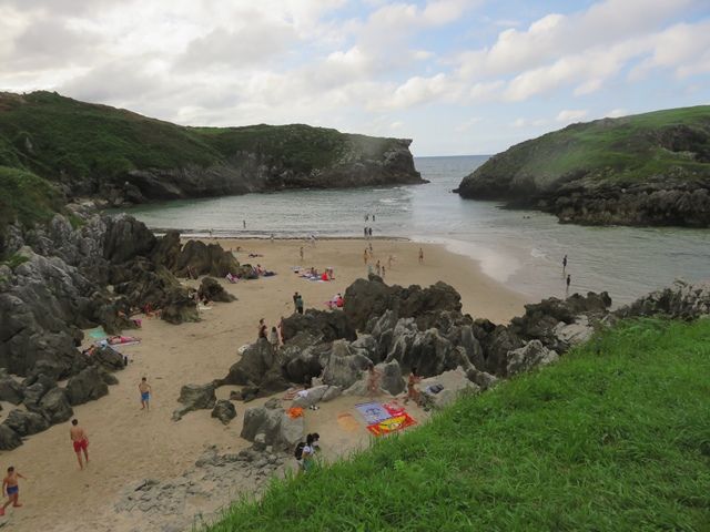 Playa de Cue (Asturias)