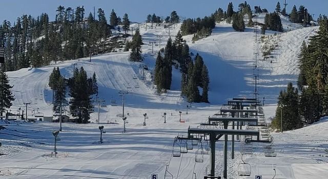 Esquiar en Snow Valley (Los Angeles)